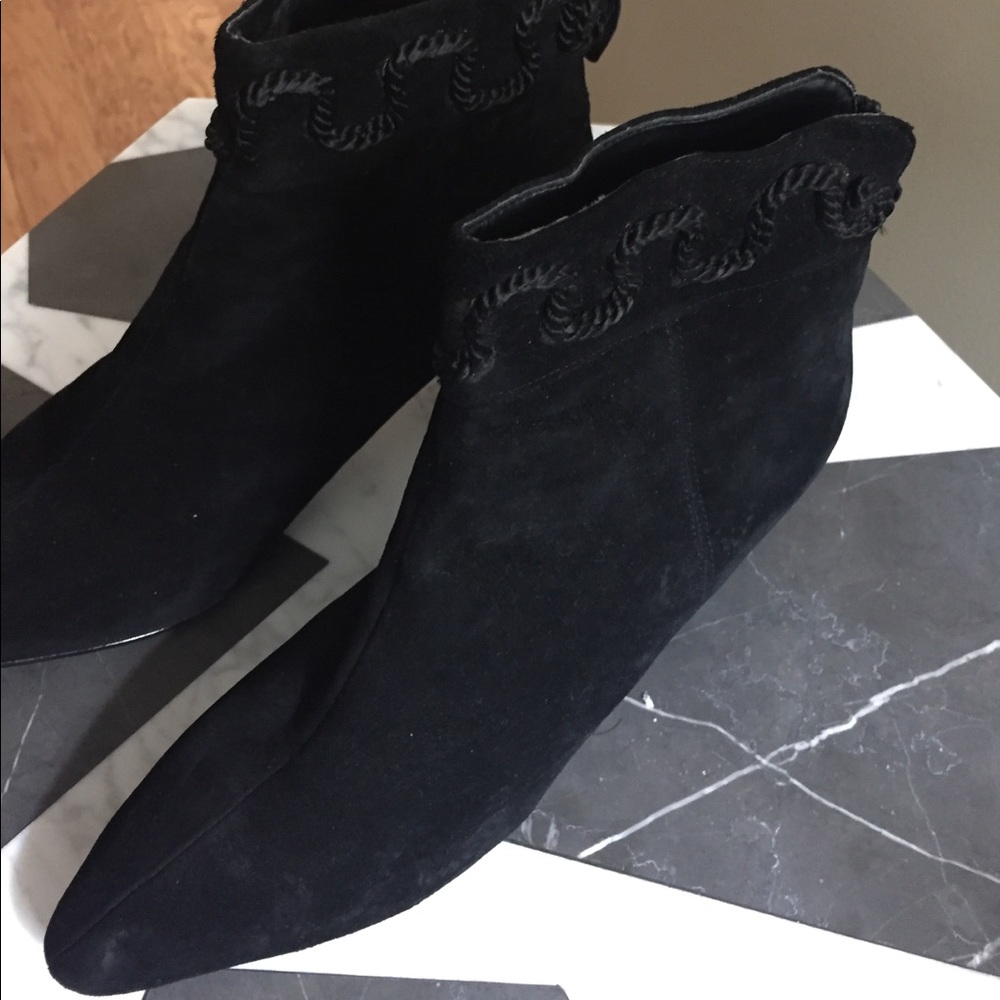 Ladies Shoes